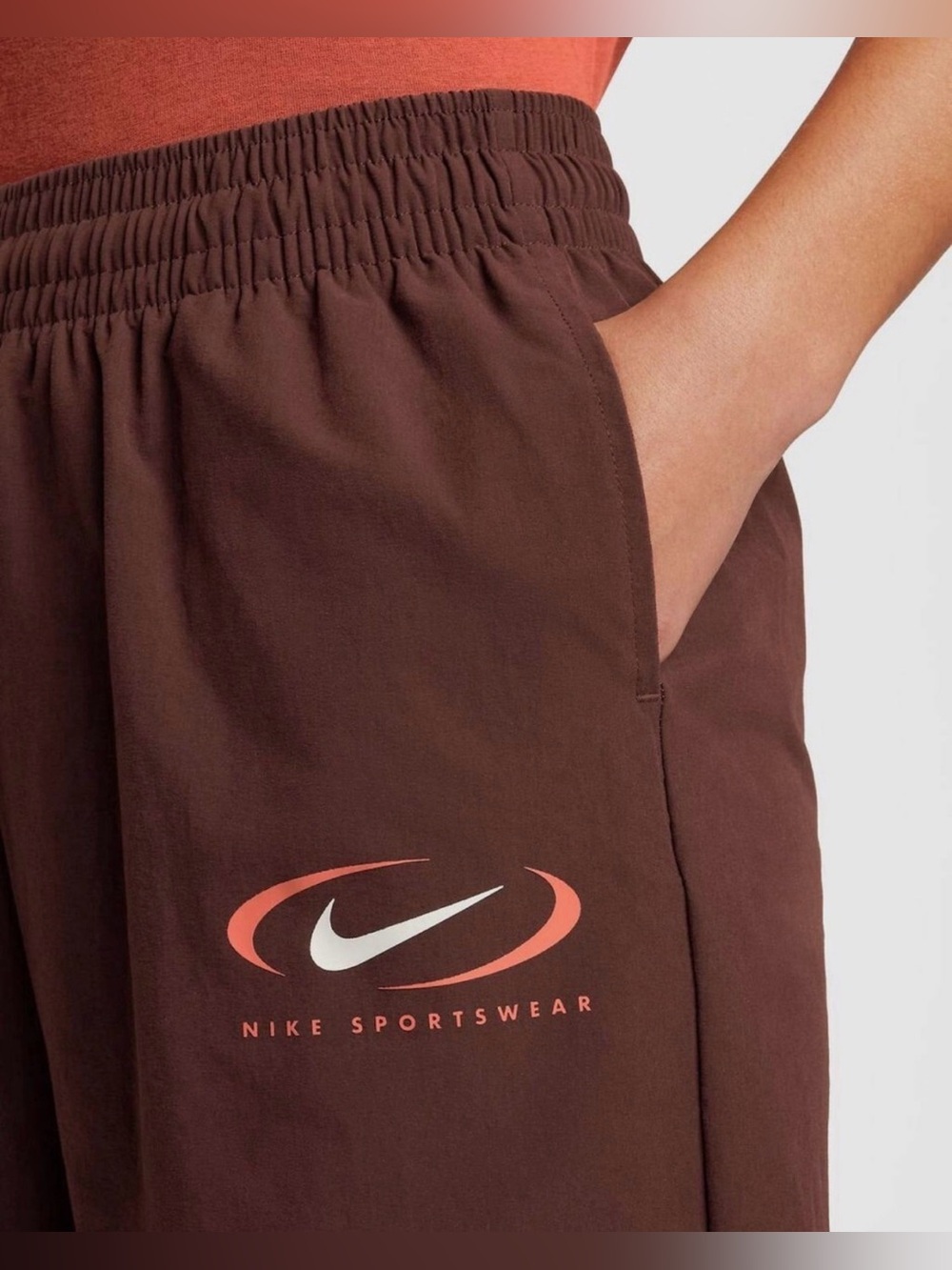 NWT: NIKE woman’s Jogger Pants - Picture 2 of 8